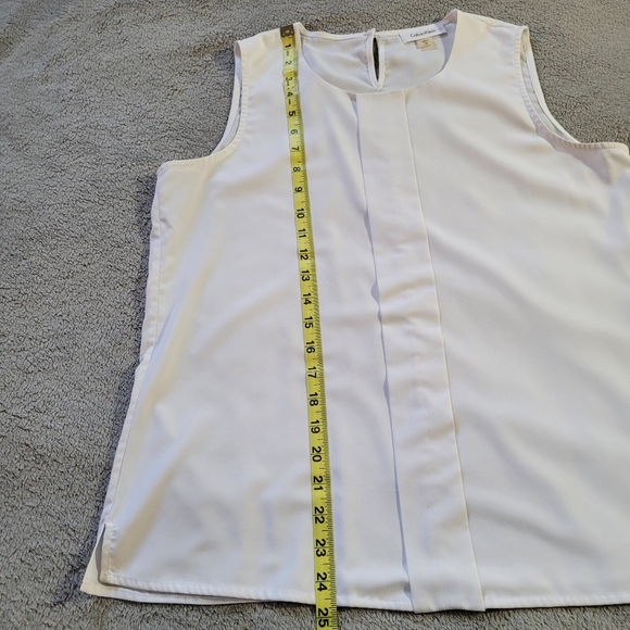 Calvin Klein Women’s Size Medium White Sleeveless Blouse w Pleated Front Panel - Picture 8 of 12
